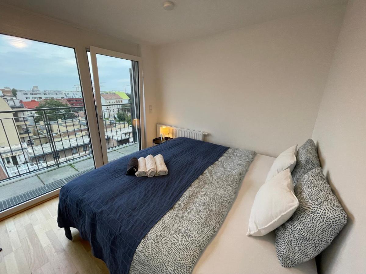 Eca Rooftop Live - Private Rooms & Serviced Apartments Wien Exteriör bild