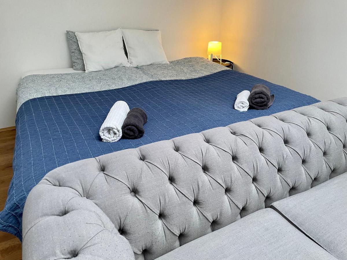 Eca Rooftop Live - Private Rooms & Serviced Apartments Wien Exteriör bild