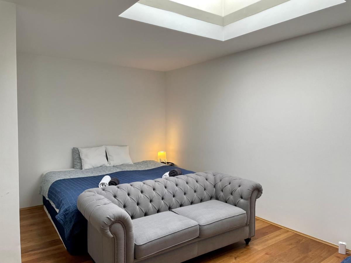Eca Rooftop Live - Private Rooms & Serviced Apartments Wien Exteriör bild
