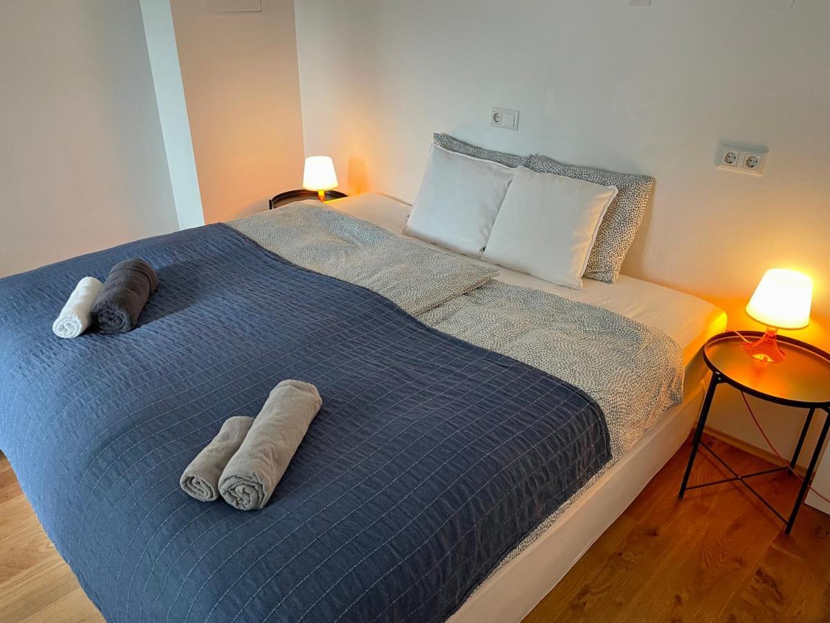 Eca Rooftop Live - Private Rooms & Serviced Apartments Wien Exteriör bild