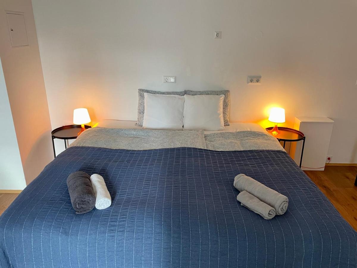 Eca Rooftop Live - Private Rooms & Serviced Apartments Wien Rum bild